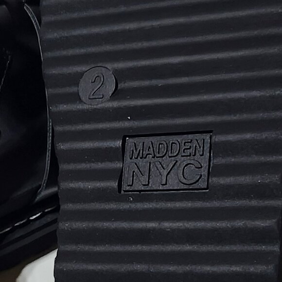 Girls NYC Madden Girl's Black Gladiator Sandals – Size 2 - Picture 6 of 6